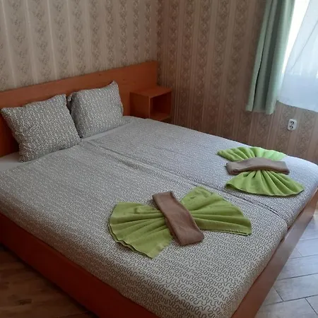 Elmona Holiday park *