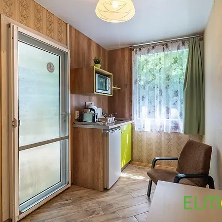Elmona Holiday park *