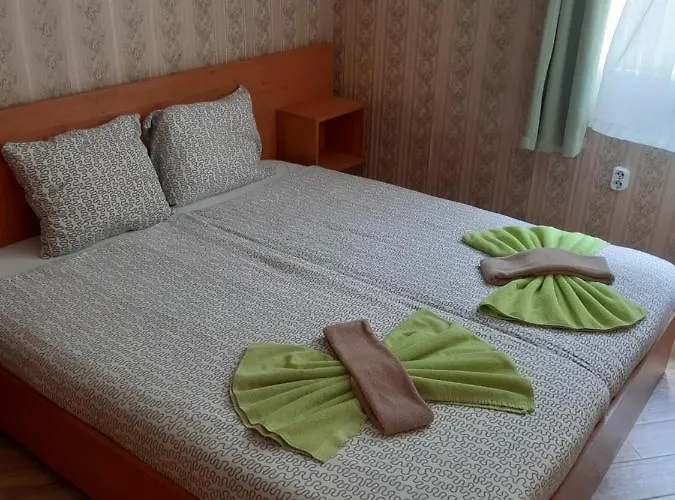 Elmona Holiday park *